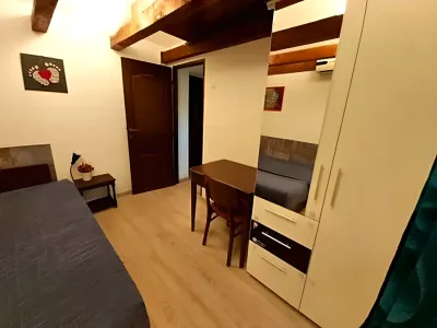 pat si birou dormitor garsoniera inchiriere Sector 1 București